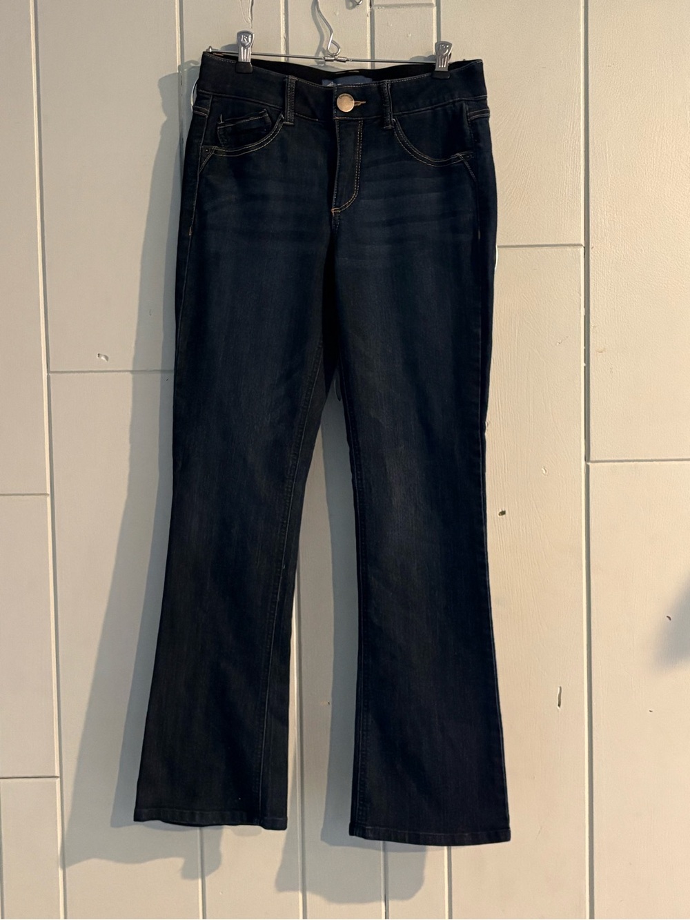 Democracy “Ab”solution Itty Bitty Bootcut Jeans Size 2P Petite Dark Wash